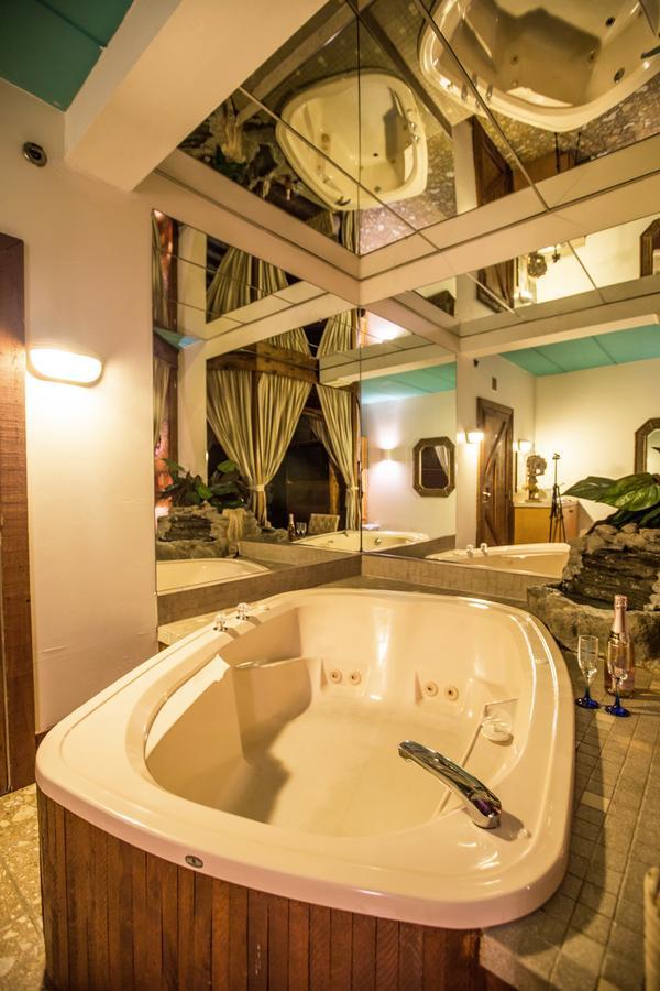 Feather Nest Inn (Adults Only) เชอร์รีฮิลล์ ภายนอก รูปภาพ